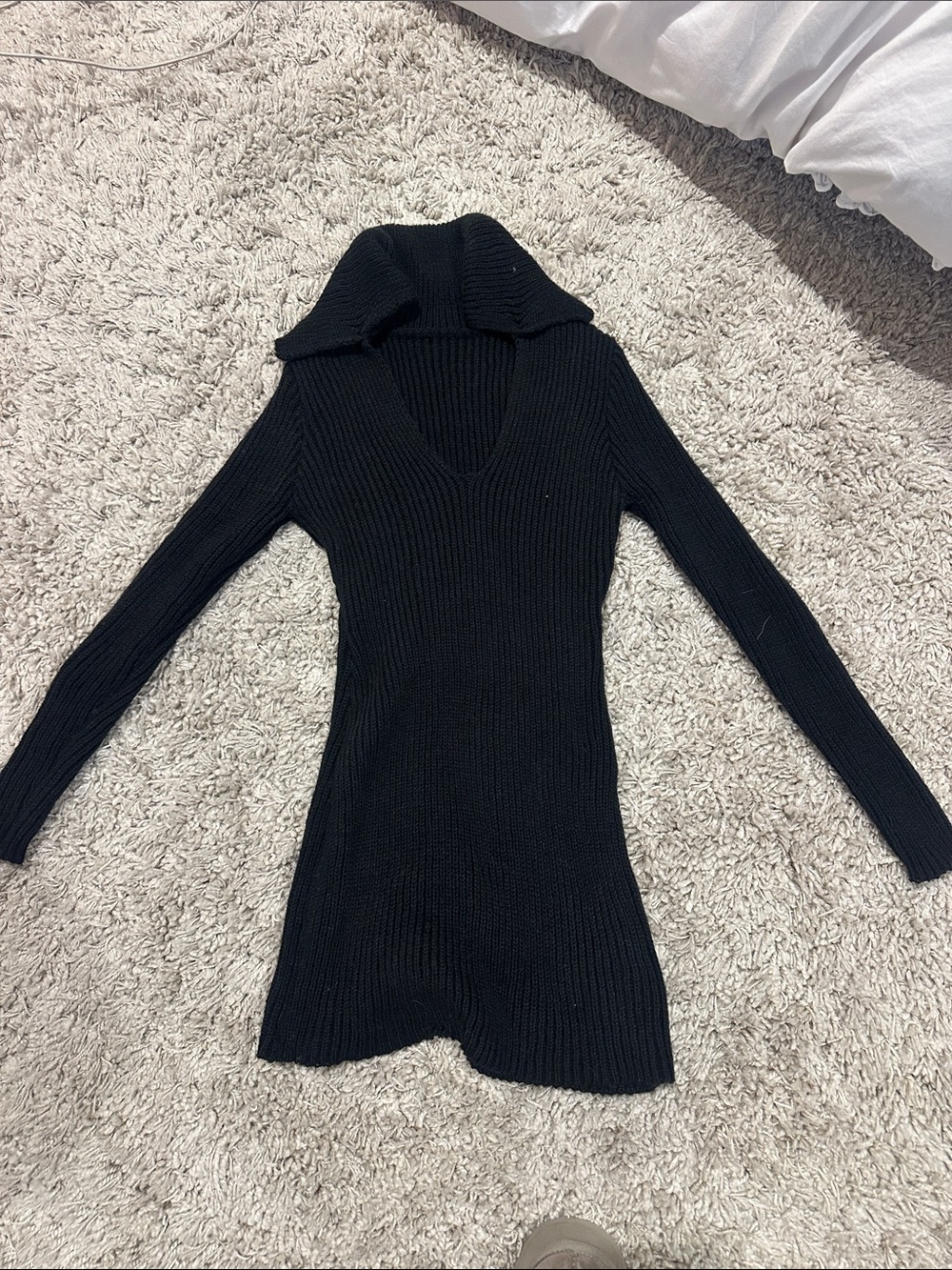 Black Ribbed V‑Neck Sweater Dress with Fold-Over Collar